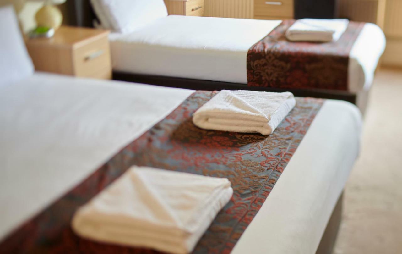 Brandon House Hotel Ngoại thất bức ảnh